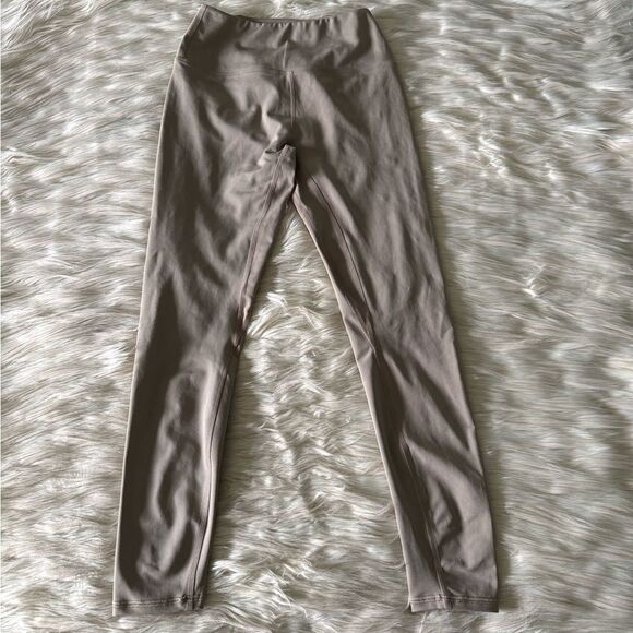 Savvi Cypress Legging in Taupe - Picture 4 of 9